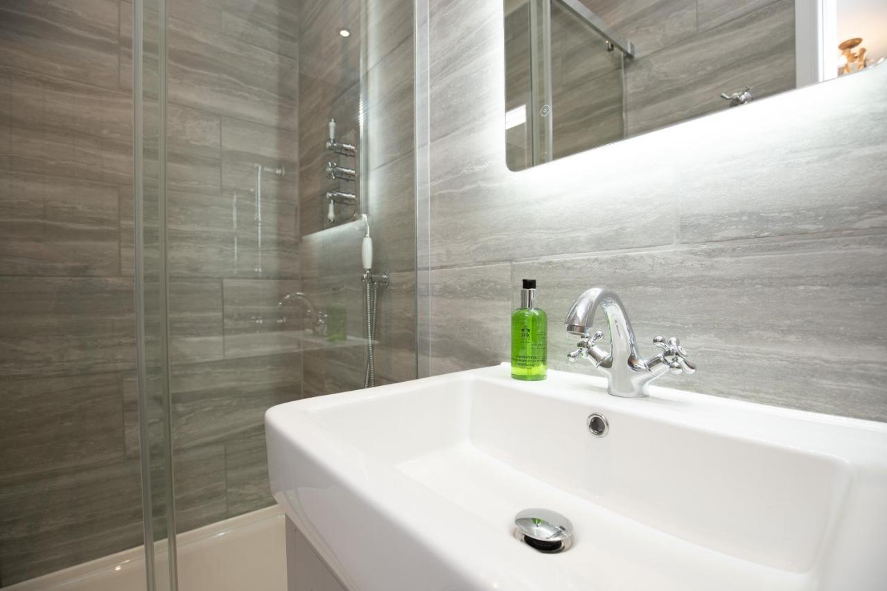 Exclusive Holiday Accommodation - Bancroft Cottage Bedale Bagian luar foto
